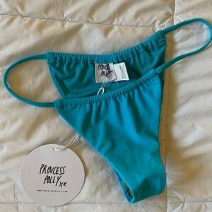 Never worn size 6 Princess Polly bikini bottoms
